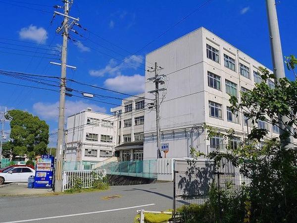 天理市勾田町の土地(天理市立北中学校)