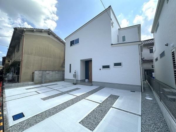 天理市田部町　2号棟　新築戸建