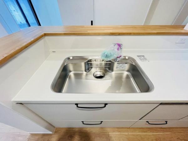 橿原市菖蒲町3丁目　新築戸建