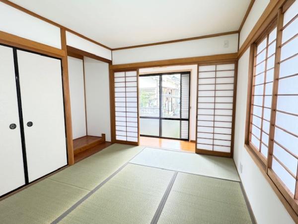 香芝市逢坂８丁目の中古一戸建て