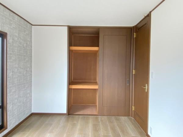 香芝市逢坂８丁目の中古一戸建て