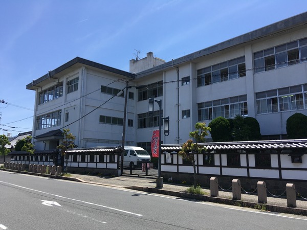 橿原市小綱町の土地(橿原市立今井小学校)
