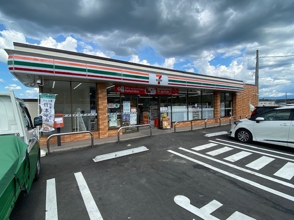 葛城市新庄の土地(セブンイレブン葛城中戸店)