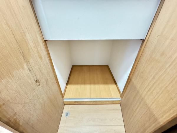 生駒郡斑鳩町目安４丁目の中古一戸建て