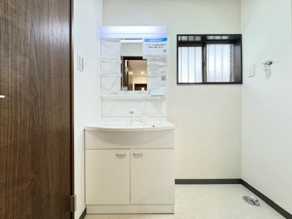 生駒郡斑鳩町目安4丁目　中古戸建