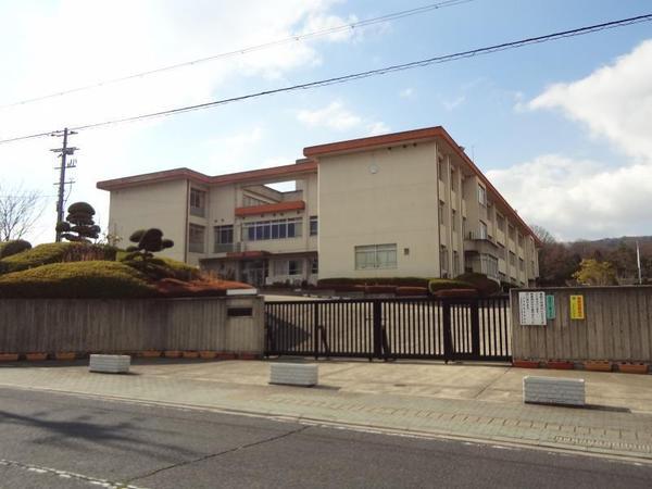 北葛城郡王寺町畠田9丁目の中古一戸建て(王寺南中学校)