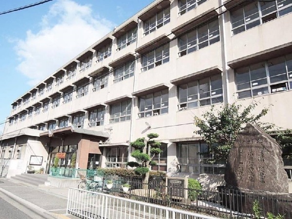 ファミールハイツ堺２番館(堺市立三宝小学校)