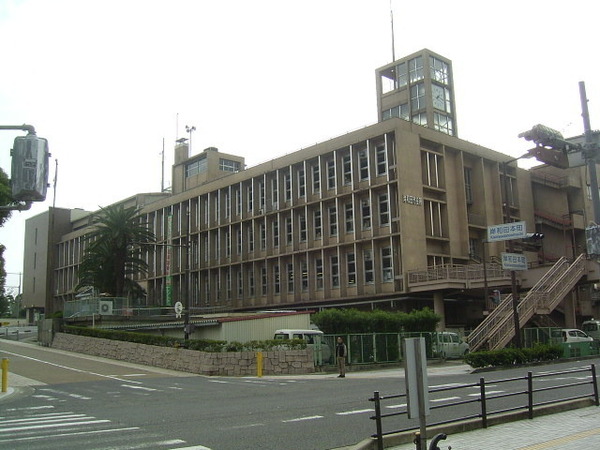 岸和田市大手町の中古一戸建て(岸和田市役所)