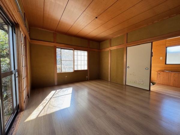和泉市弥生町２丁目の中古一戸建て
