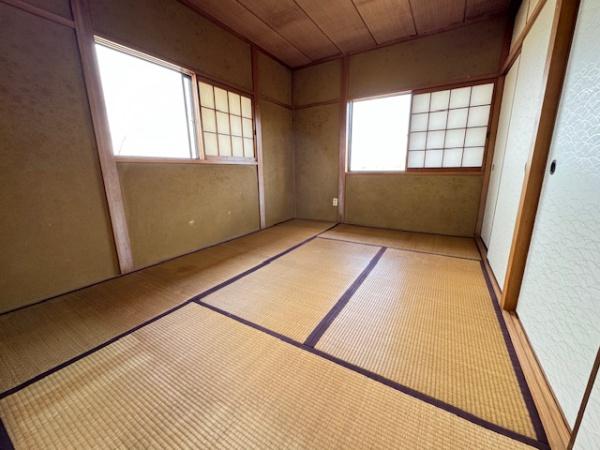 和泉市弥生町２丁目の中古一戸建て