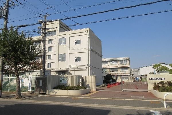 2号棟(堺市立新金岡小学校)