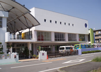新金岡三丁壱番住宅第壱五棟(光明幼稚園)