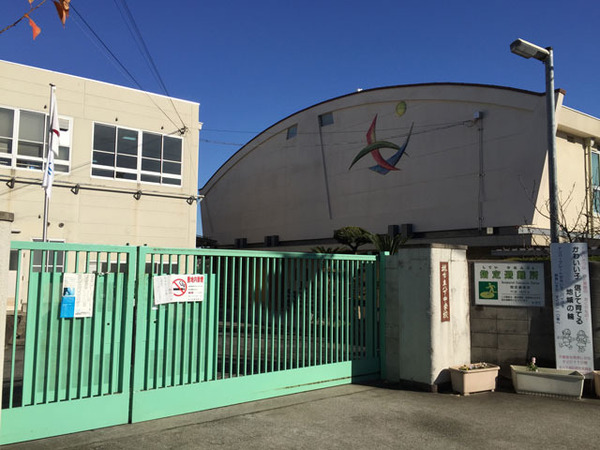 堺市北区南花田町の土地(堺市立八下中学校)