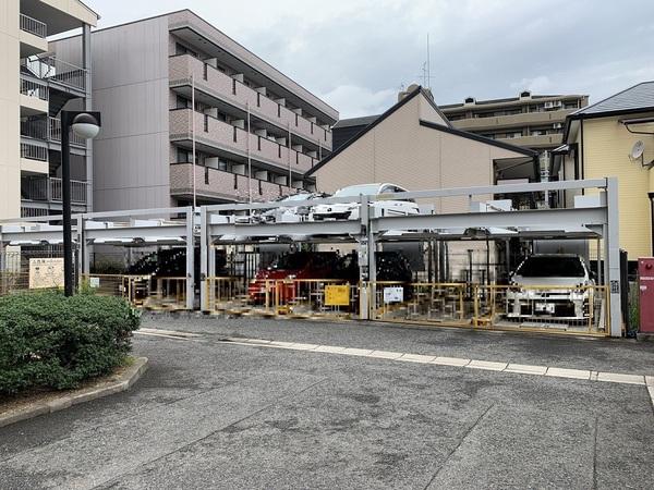 ライブヒルズ鳳