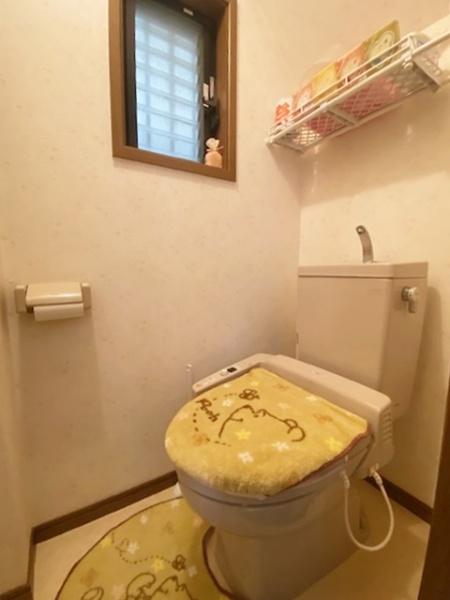 高石市取石3丁目の中古一戸建て(トイレ)