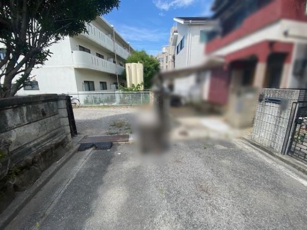 高石市取石3丁目の中古一戸建て(前面道路含む現地写真)