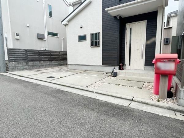 堺市北区野遠町の中古一戸建て(駐車場)