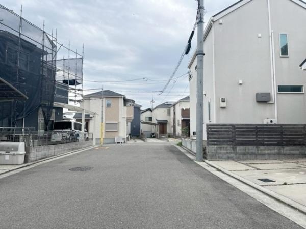 堺市北区野遠町の中古一戸建て(前面道路含む現地写真)