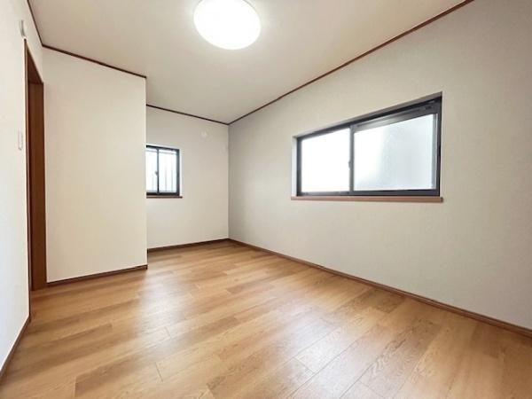 堺市西区上の中古一戸建て