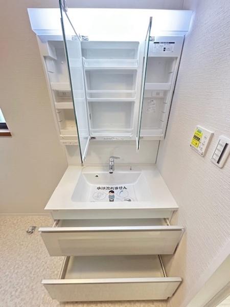 堺市西区上の中古一戸建て