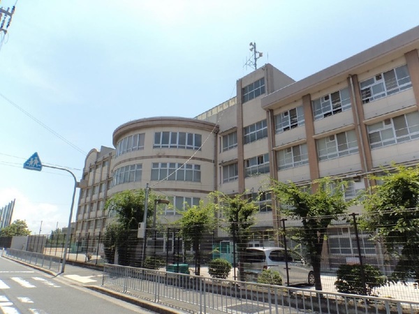 藤和浜寺公園ホームズ駅前通り(堺市立浜寺南中学校)