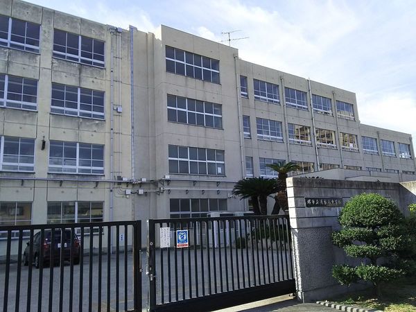 ２号棟(堺市立浅香山中学校)