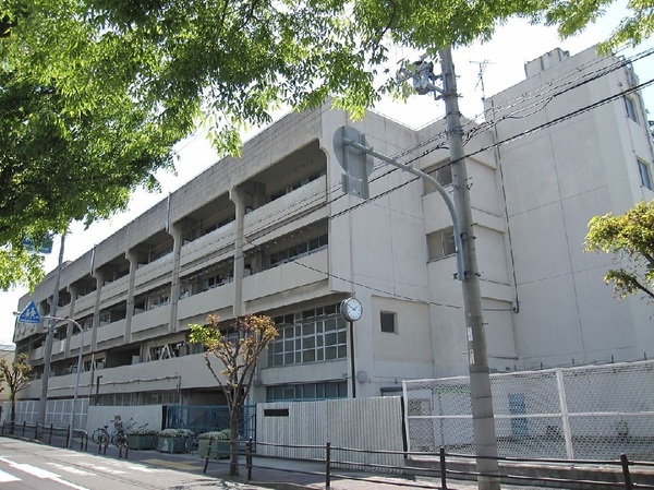 Ａ号棟(堺市立陵西中学校)