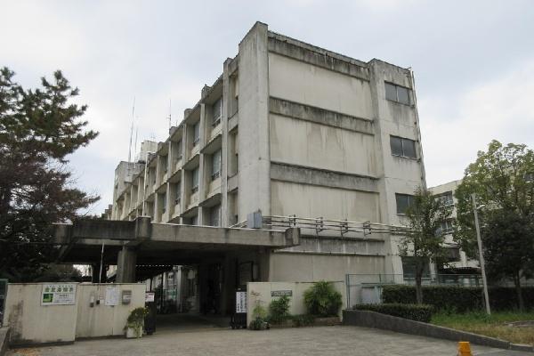 シャルマンフジマイセレクトなかもず駅前ハートクロス(堺市立中百舌鳥小学校)