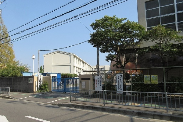 ディオ・フェルティ白鷺(堺市立金岡南小学校)
