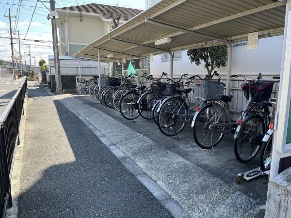 和泉府中ハウスＡ棟
