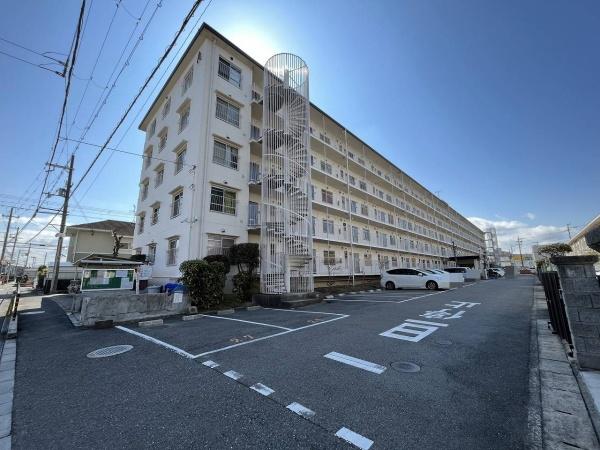 和泉府中ハウスＡ棟