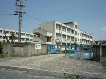 堺市南区庭代台１丁　１号棟(堺市立庭代台中学校)
