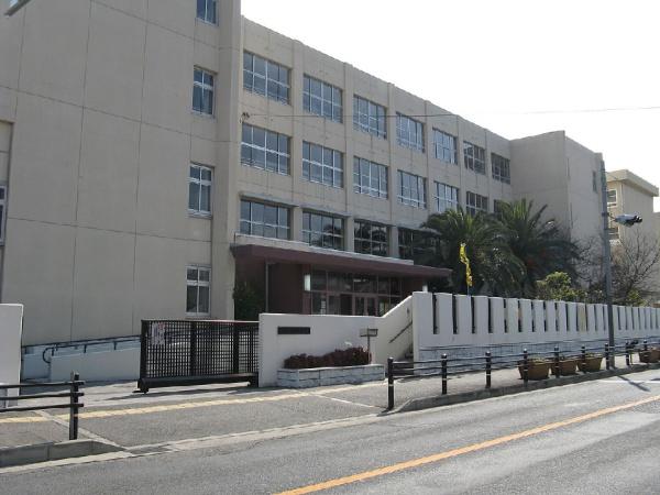 堺市北区東三国ヶ丘町５丁(堺市立長尾中学校)