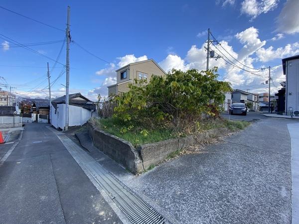 和泉市唐国町３丁目の土地