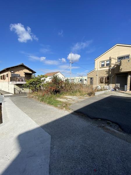 和泉市唐国町３丁目の土地