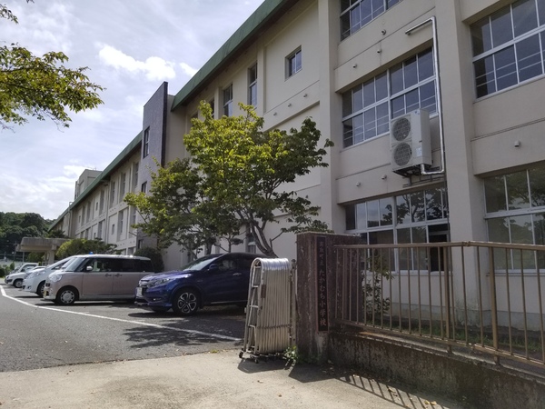 高市郡高取町大字下土佐の土地(高取町立たかむち小学校)