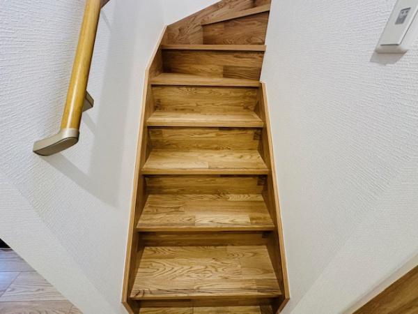 生駒郡斑鳩町目安４丁目の中古一戸建て