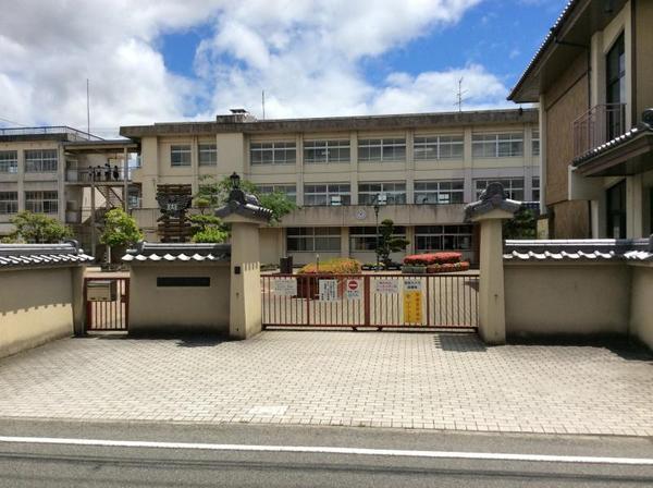 生駒郡斑鳩町龍田西3丁目の土地(斑鳩小学校1)
