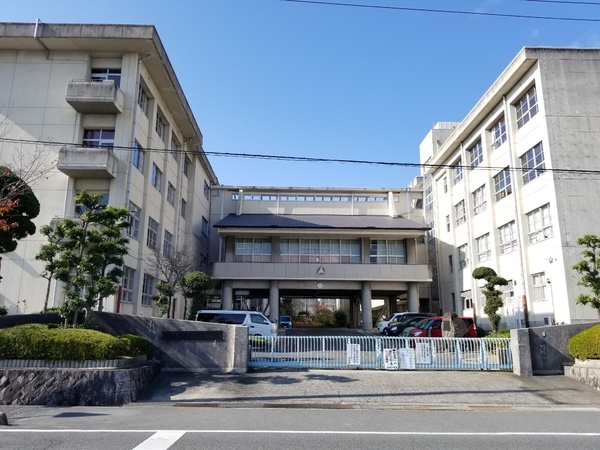 橿原市雲梯町の土地(橿原市立光陽中学校)