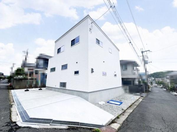 橿原市菖蒲町１丁目の中古一戸建て