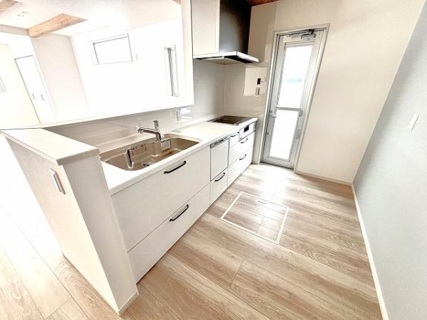 桜井市安倍木材団地1丁目　2号棟　新築戸建