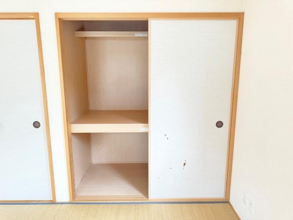 北葛城郡上牧町松里園３丁目の中古一戸建て
