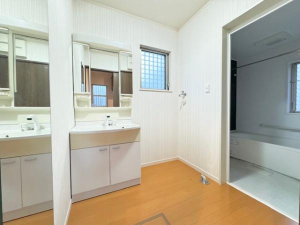 北葛城郡上牧町松里園３丁目の中古一戸建て
