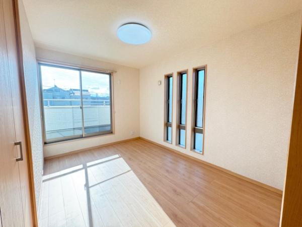 生駒郡斑鳩町服部２丁目の中古一戸建て