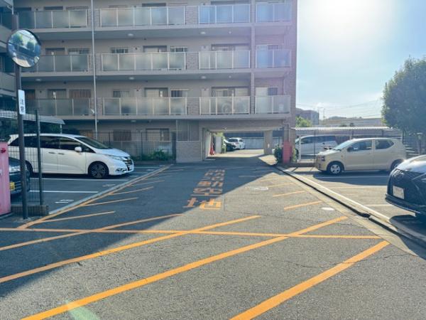 グローバル二上駅前