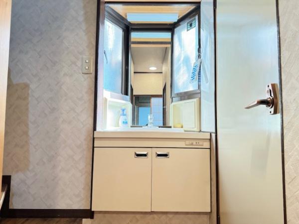 生駒郡斑鳩町興留3丁目　中古戸建