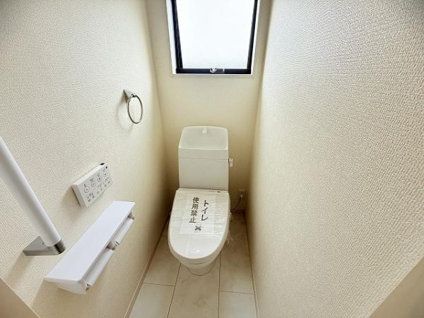 橿原市山本町　2号棟　新築戸建