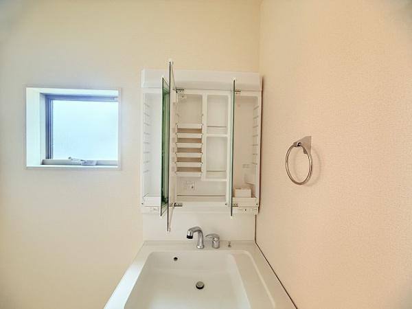 橿原市山本町　5号棟　新築戸建