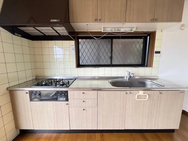 斑鳩町興留８丁目　中古戸建