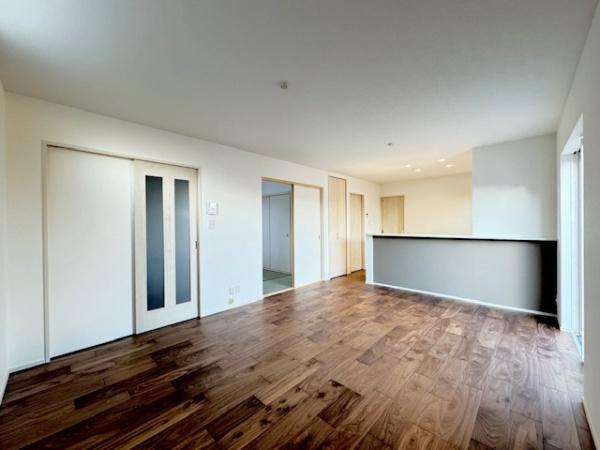 生駒郡第7斑鳩町龍田西　2号棟
